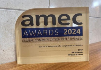 IPB University Angkat Trofi di Ajang AMEC Global Awards 2024