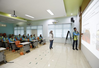 Grup MIND ID Realisasikan Program Peningkatan Kualitas Pendidikan