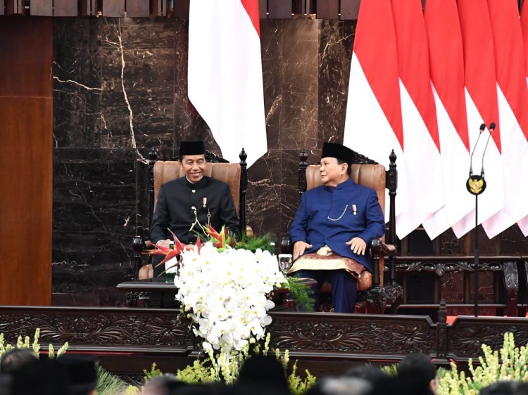 Refleksi Satu Dekade Komunikasi Jokowi dari Para Pakar