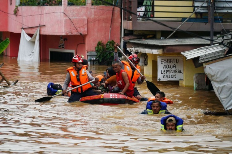 Menyoal Komunikasi Risiko Bencana Seperti untuk Banjir Jabodetabek 